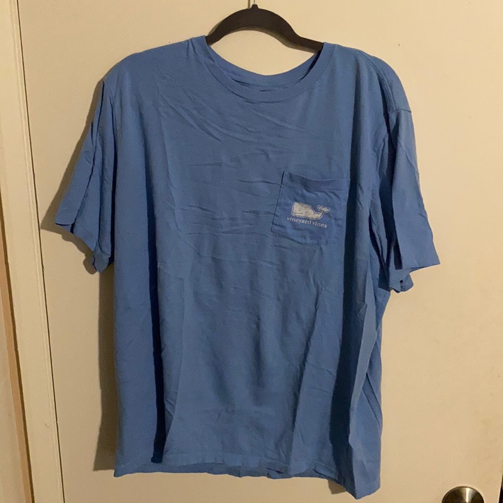 Light blue vineyard vines short sleeve tshirt